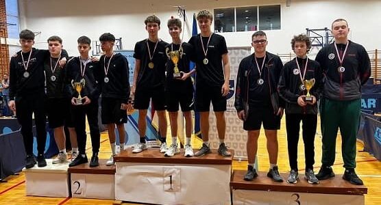 Mladi juniori ekipno brončani na PH